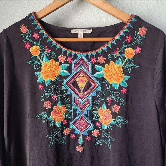 John Mark Black Embellished Tunic with Three-Quarter Sleeves Embroidery - Picture 5 of 10